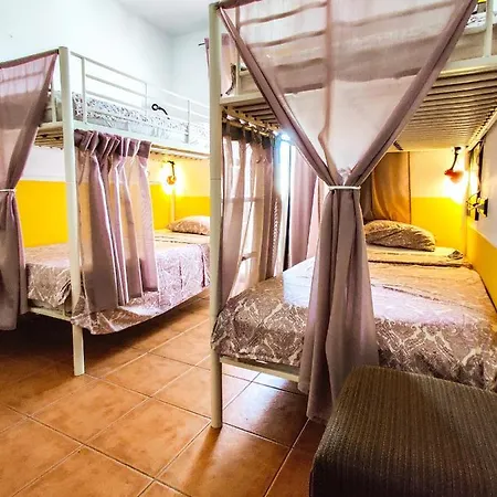 Sol A Sol Hostel Lagos